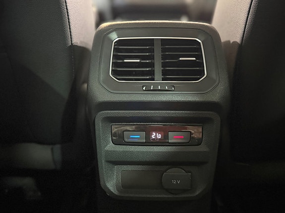 Volkswagen Tiguan 24 of 30