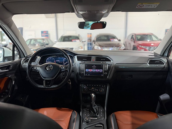 Volkswagen Tiguan 14 of 30