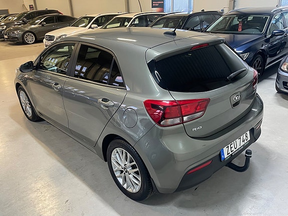 Kia Rio 11 of 27