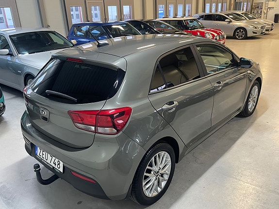 Kia Rio 12 of 27