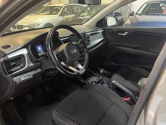 Kia Rio 17 of 27