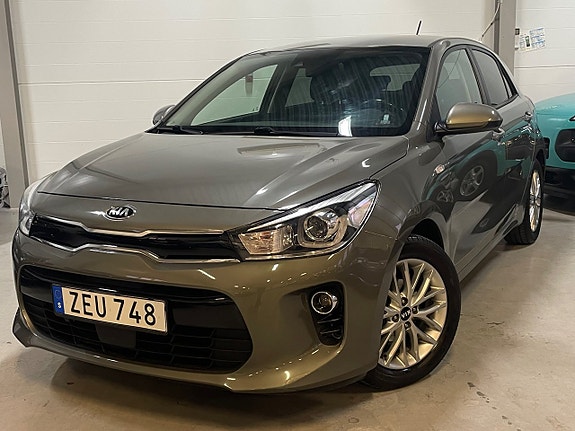 Kia Rio 2 of 27