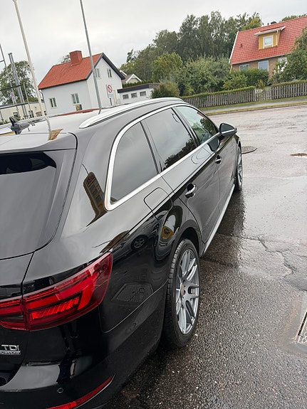 Audi A4 2 of 21