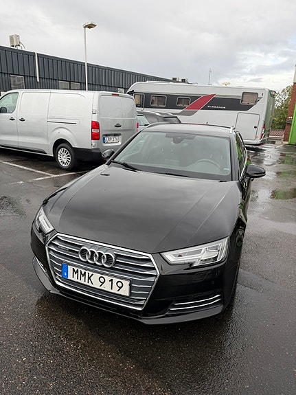 Audi A4 16 of 21