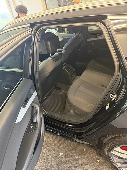 Audi A4 8 of 21