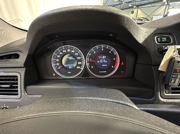 Volvo V70 13 of 18
