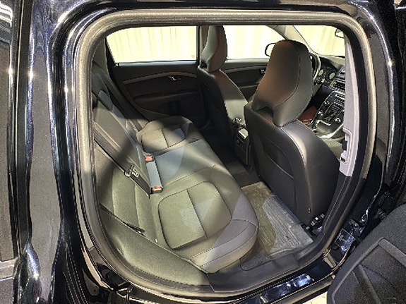 Volvo V70 10 of 18