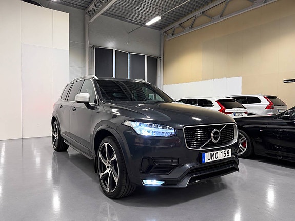 Volvo XC90 5 of 30