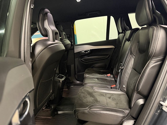 Volvo XC90 9 of 30