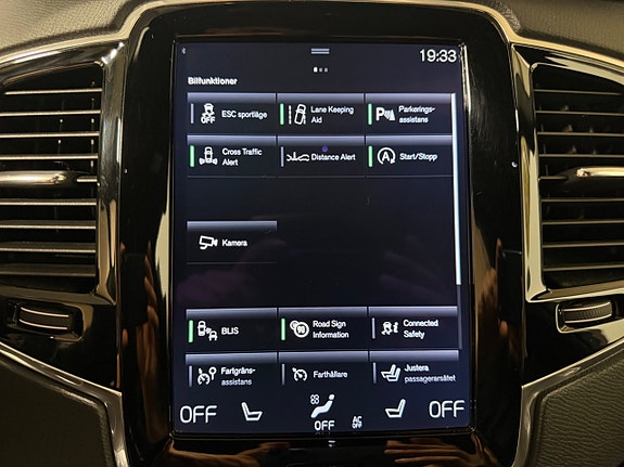 Volvo XC90 21 of 30