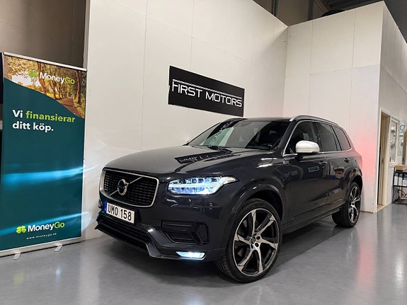 Volvo XC90 2 of 30