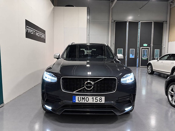 Volvo XC90 4 of 30