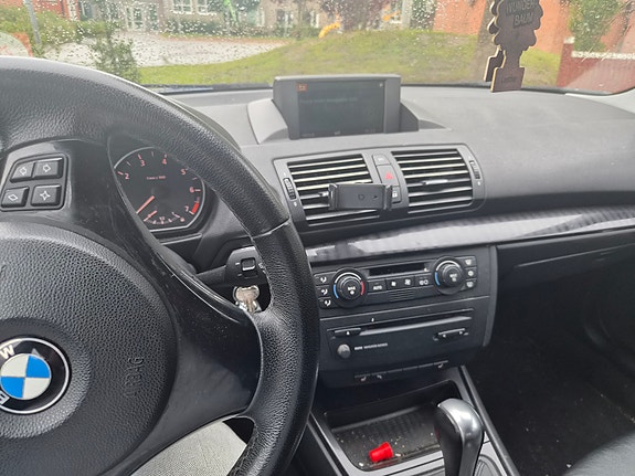 BMW 118i 5 of 5
