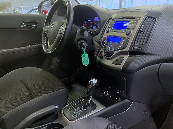Hyundai i30 11 of 14