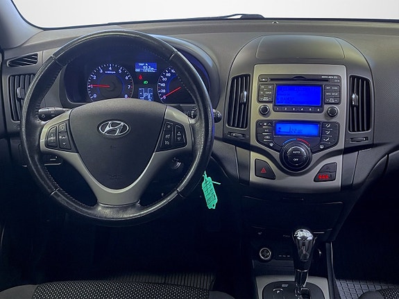 Hyundai i30 8 of 14