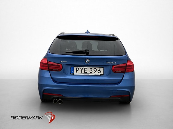 BMW 320i 6 of 30
