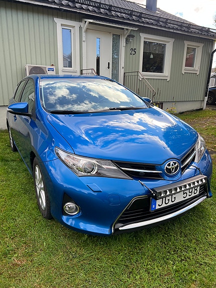 Toyota Auris 3 of 11