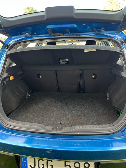 Toyota Auris 9 of 11