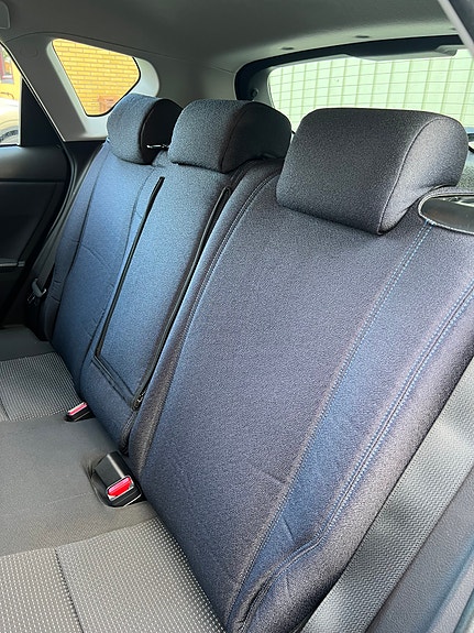 Toyota Auris 8 of 11