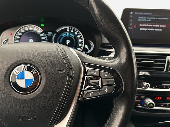 BMW 530e 19 of 30