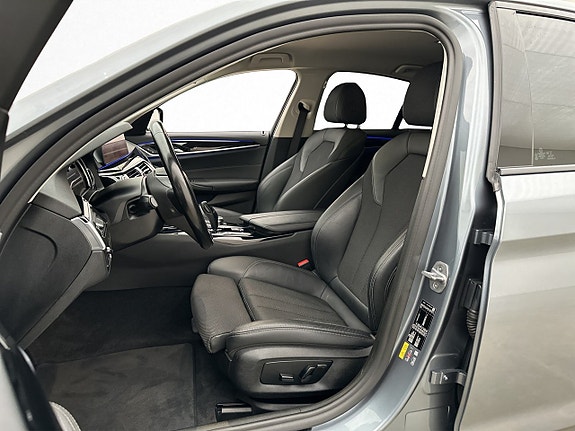 BMW 530e 11 of 30