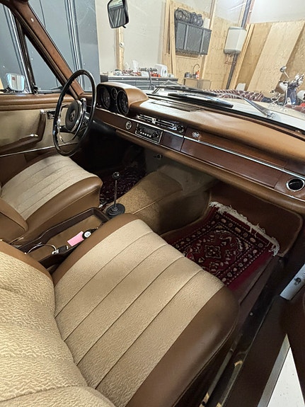 Mercedes-Benz 250 S 11 of 14