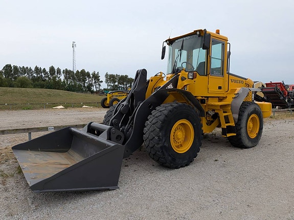 Volvo L90E - Redo för hösten och vintern! 3 of 12