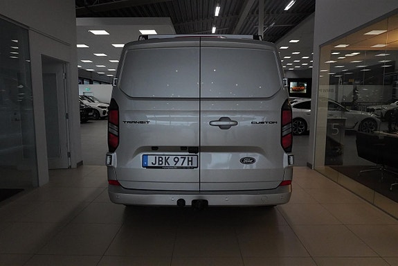 Ford Transit Custom 6 of 10