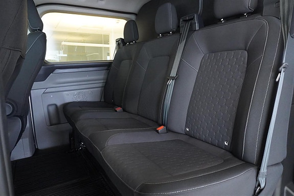 Ford Transit Custom 9 of 10