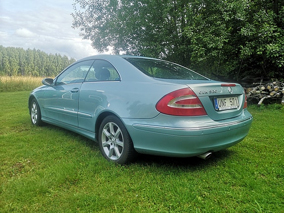 Mercedes-Benz CLK320 2 of 3