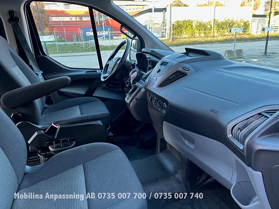 Ford Transit 28 of 30
