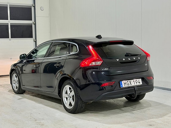Volvo V40 3 of 12