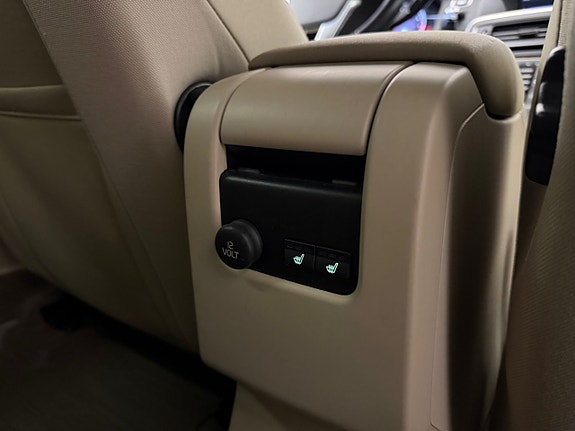 Volvo V60 16 of 17