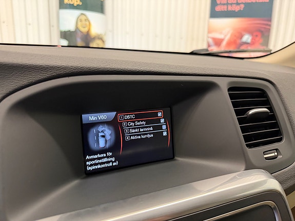 Volvo V60 11 of 17