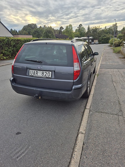 Ford Mondeo 9 of 10