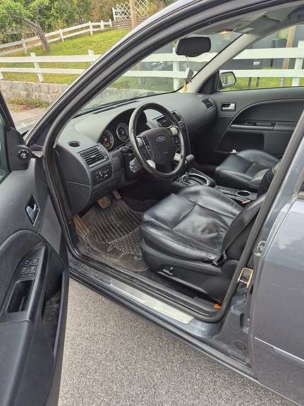 Ford Mondeo 6 of 10