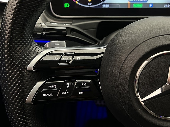Mercedes-Benz C300 e 19 of 30