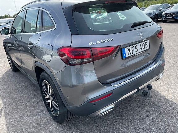 Mercedes-Benz GLA200 d 4 of 5