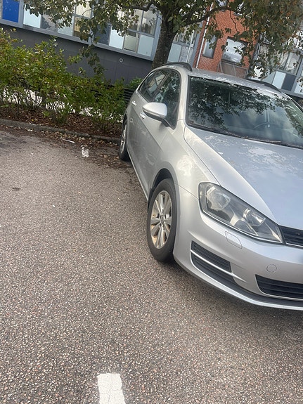 Volkswagen Golf VII 3 of 6
