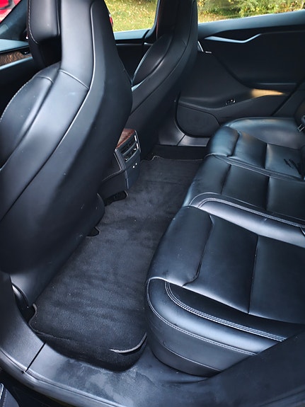 Tesla Model S 8 of 8