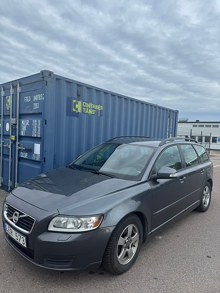 Volvo V50 2 of 6