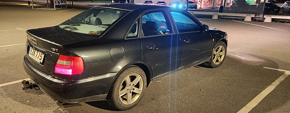 Audi A4 4 of 7