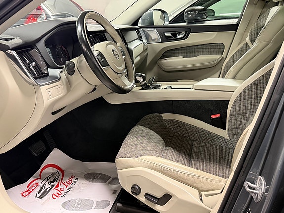 Volvo XC60 21 of 26