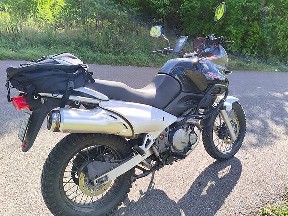 Suzuki XF650 Freewind 5 of 9