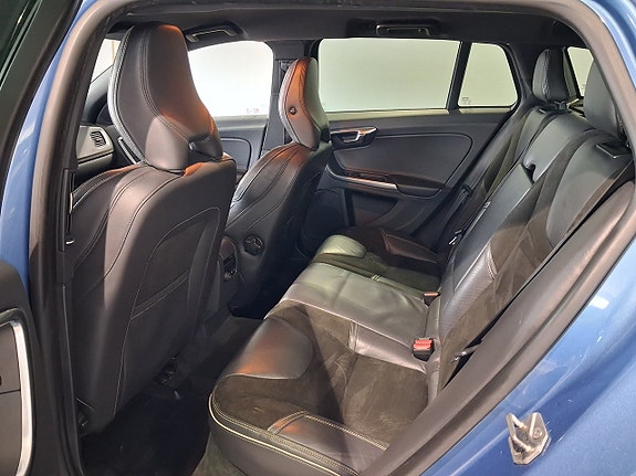 Volvo V60 4 of 7