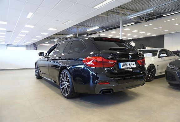 BMW M550d 4 of 30