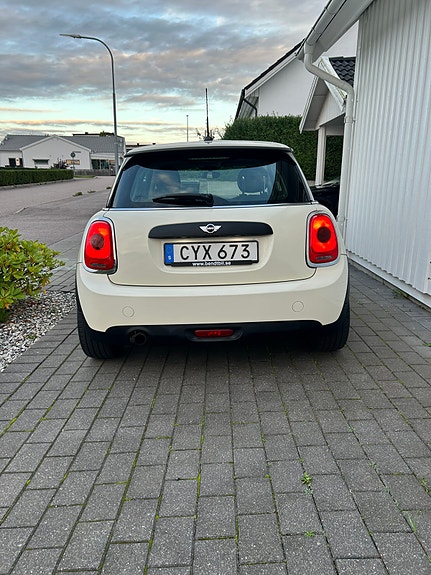 MINI One 4 of 6