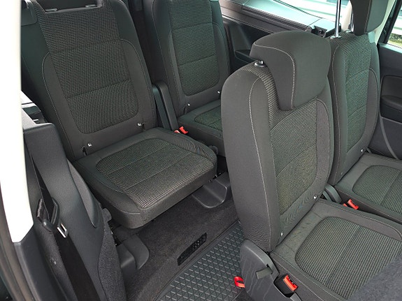 Volkswagen Sharan 13 of 18