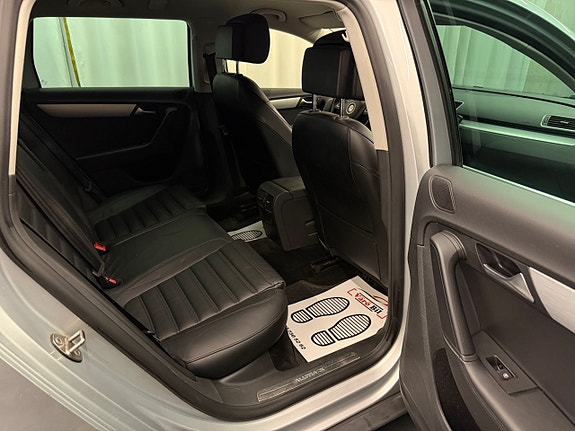 Volkswagen Passat Alltrack 20 of 22