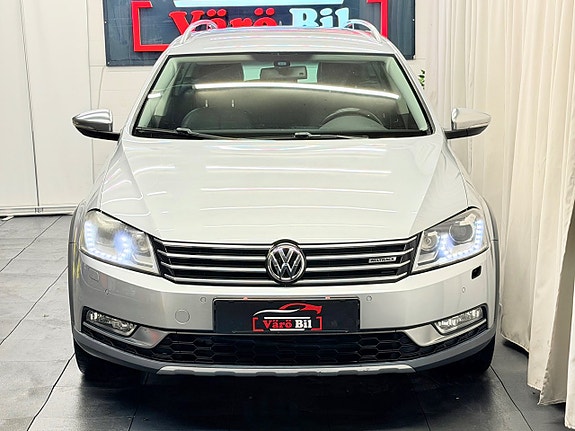 Volkswagen Passat Alltrack 5 of 22